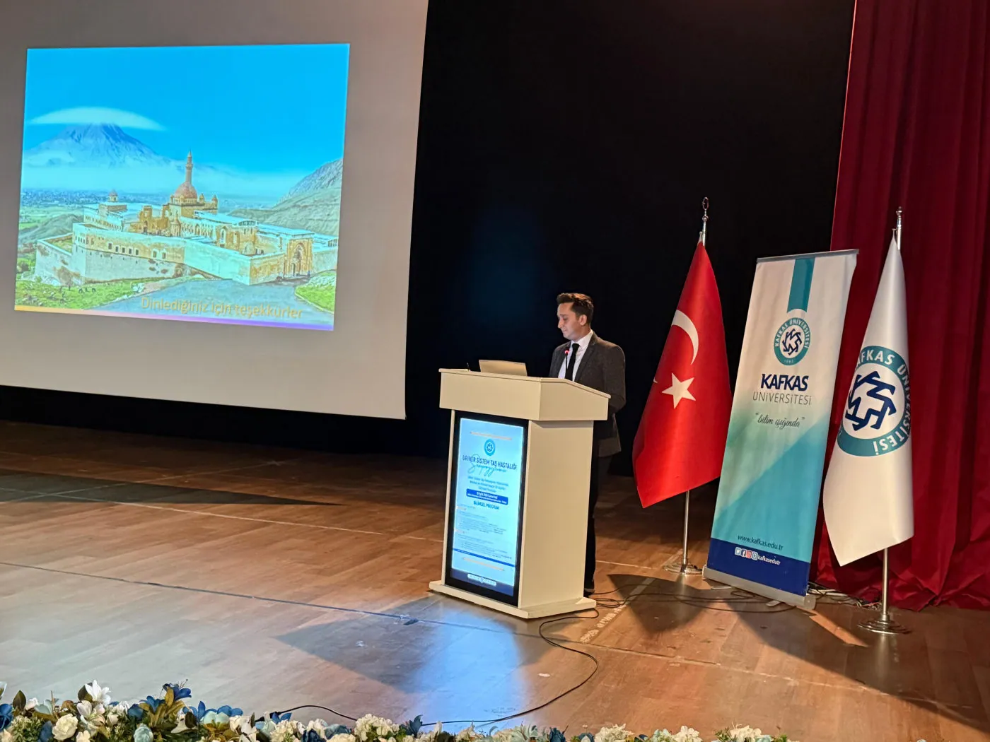 Kafkas Üniversitesi — Bilimsel Sunum — Konuşmacı